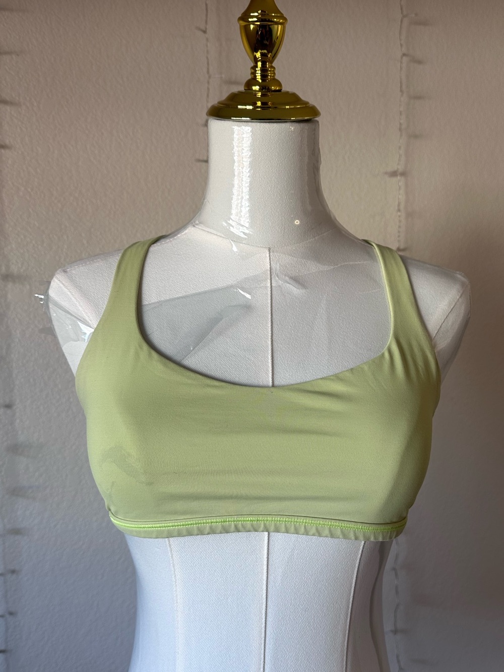 Lululemon Free To Be Wild Bra Size 8